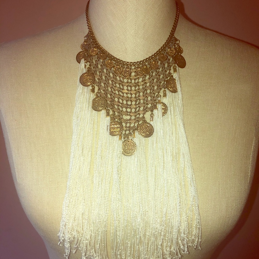 Fringe necklace